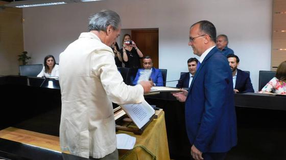 Enrique Hueso devuelve la alcaldía al PP ocho años después