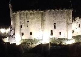 El castillo de Belvís de Monroy vuelve a iluminarse tras años de oscuridad