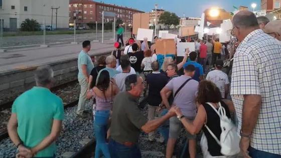 La Junta de Extremadura considera «irrenunciable» el soterramiento del tren