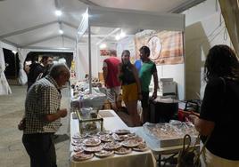 Stand con productos elaborados por harina de bellota
