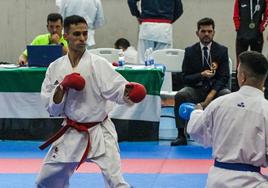 Jayro Muñoz, bronce en el Campeonato de Extremadura de Karate celebrado en Almaraz