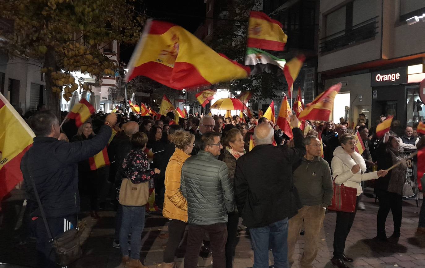 Los concentrados al final de la zona peatonal