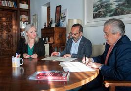 Imagen de la firma del convenio