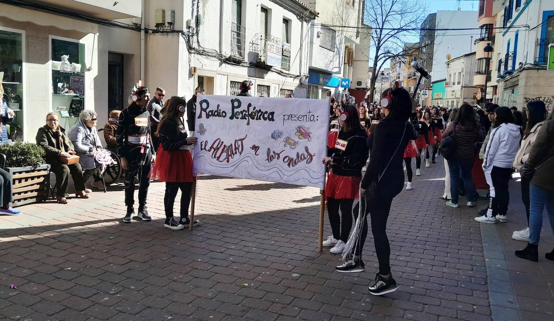 Fotos: Multitudinario desfile juvenil
