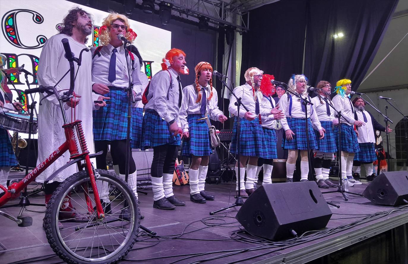 Fotos: Faratabailes gana el Concurso de Murgas