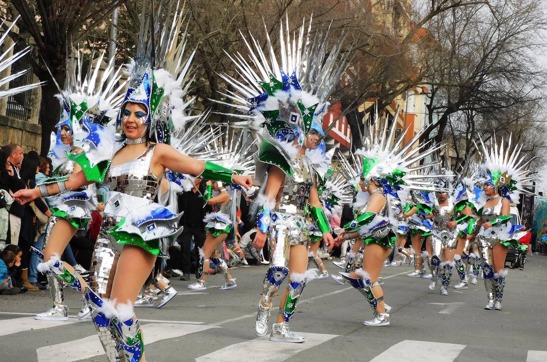 Fotos: Carrozas y comparsas