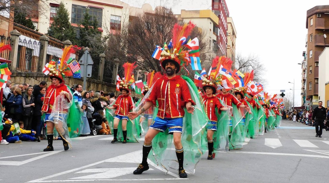 Fotos: Carrozas y comparsas