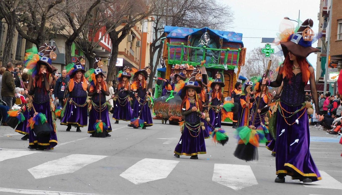 Fotos: Carrozas y comparsas