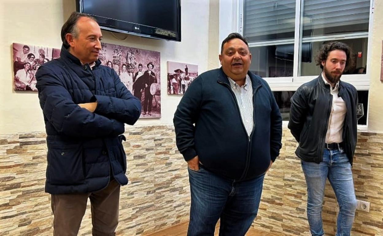 El PP rejuvenece su candidatura a la alcaldía de Valdehúncar