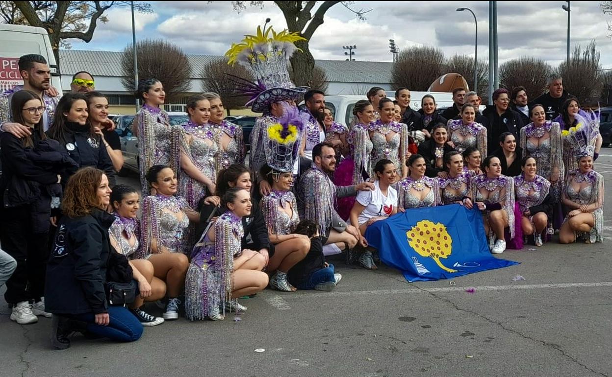 Los integrantes de la peña Vértigo y acompañantes en Ciudad Real 
