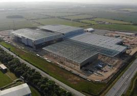 Gigafactoría en construcción de Envision en Sunderland (Reino Unido), muy similar a la proyectada en Navalmoral