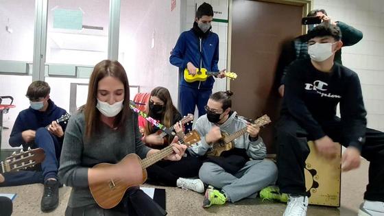 Estudiantes del IES Albalat llevarán música al hospital