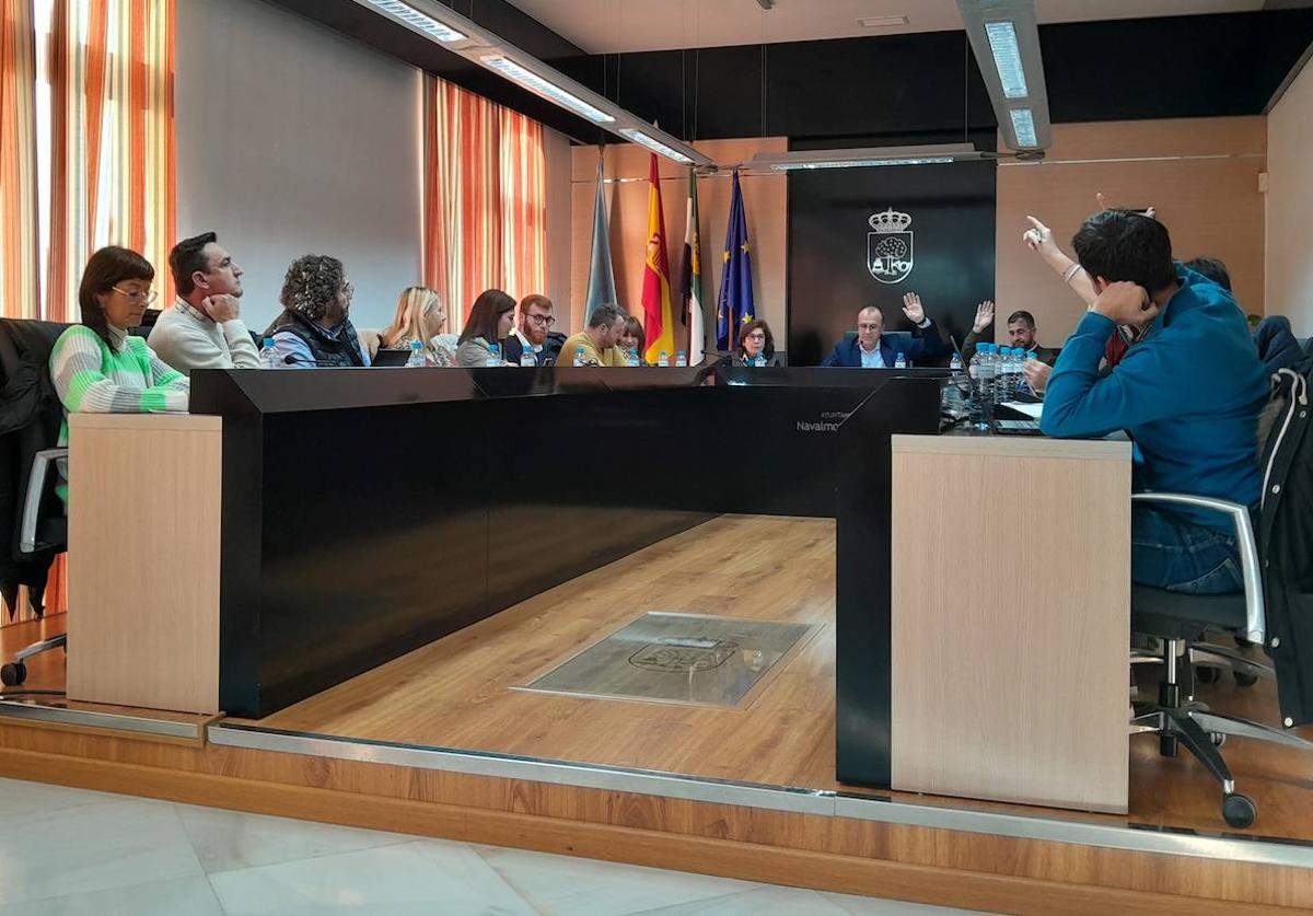 Votación de PP y Vox en el pleno celebrado en la mañana del miércoles