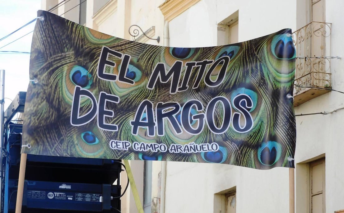 Los colegios abren el desfile juvenil aplazado el viernes de Carnaval
