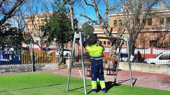 La zona de juegos infantiles del parque se clausura «sin fecha de reapertura»