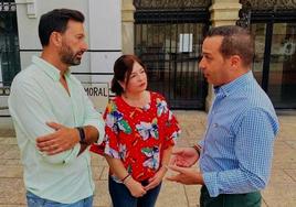 Los concejales de Vox con el presidente provincial