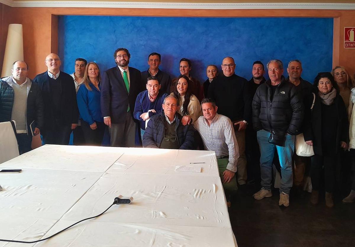 Los demandantes contra la elección de Enrique Hueso como candidato recurrirán la sentencia
