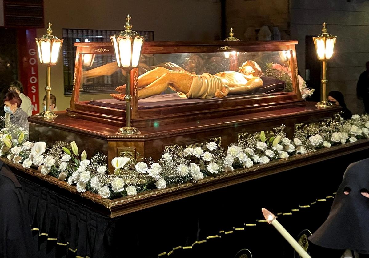 El viernes espera la procesión del Santo Entierro... si la lluvia lo permite