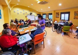 Mayores durante actividades en Servimayor