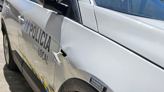 La Policía Local detiene a dos jóvenes por conducción temeraria, atentado y resistencia a la autoridad