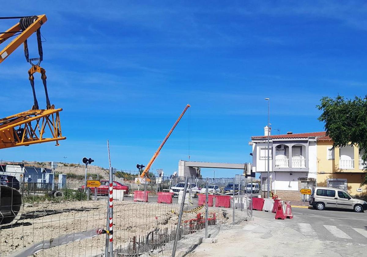 Obras del tren en el barrio de La Paz