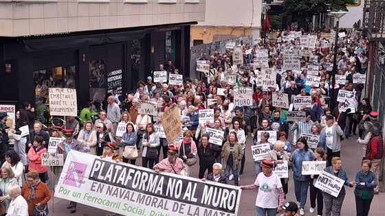 Cientos de vecinos vuelven a pedir que se soterre el tren