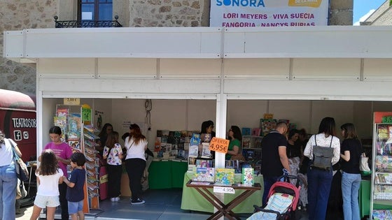 No al Muro presentará en la Feria del Libro 'La lucha de un pueblo contra el muro'