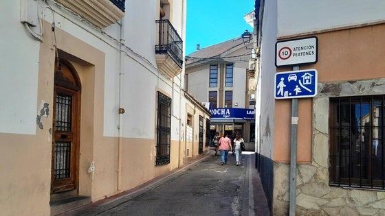 El plan de renovación de pavimento beneficiará a 24 calles del centro urbano