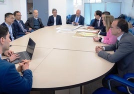 Reunión en el Ayuntamiento todavía con José Domínguez al frente