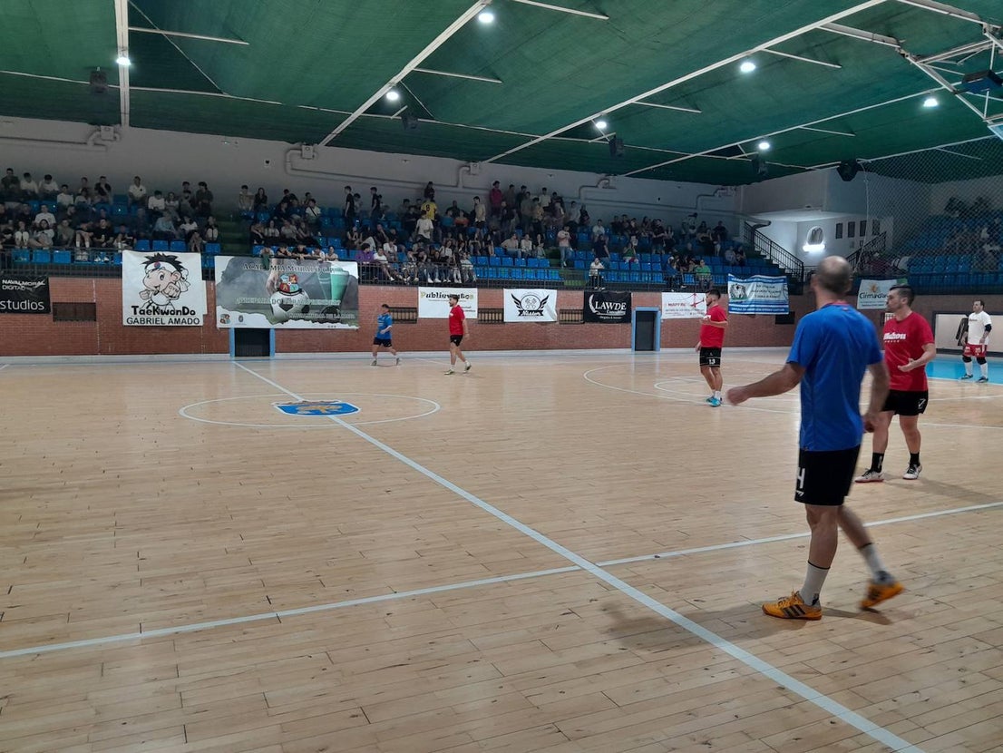 Más de 140 equipos disputan las 24 Horas de Fútbol-Sala
