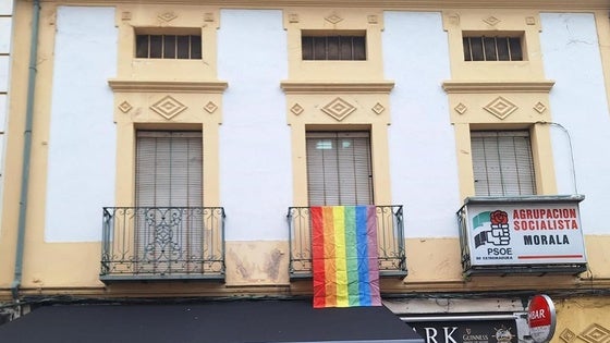 El PSOE agradece la rápida actuación de la Guardia Civil sobre la bandera LGTBI
