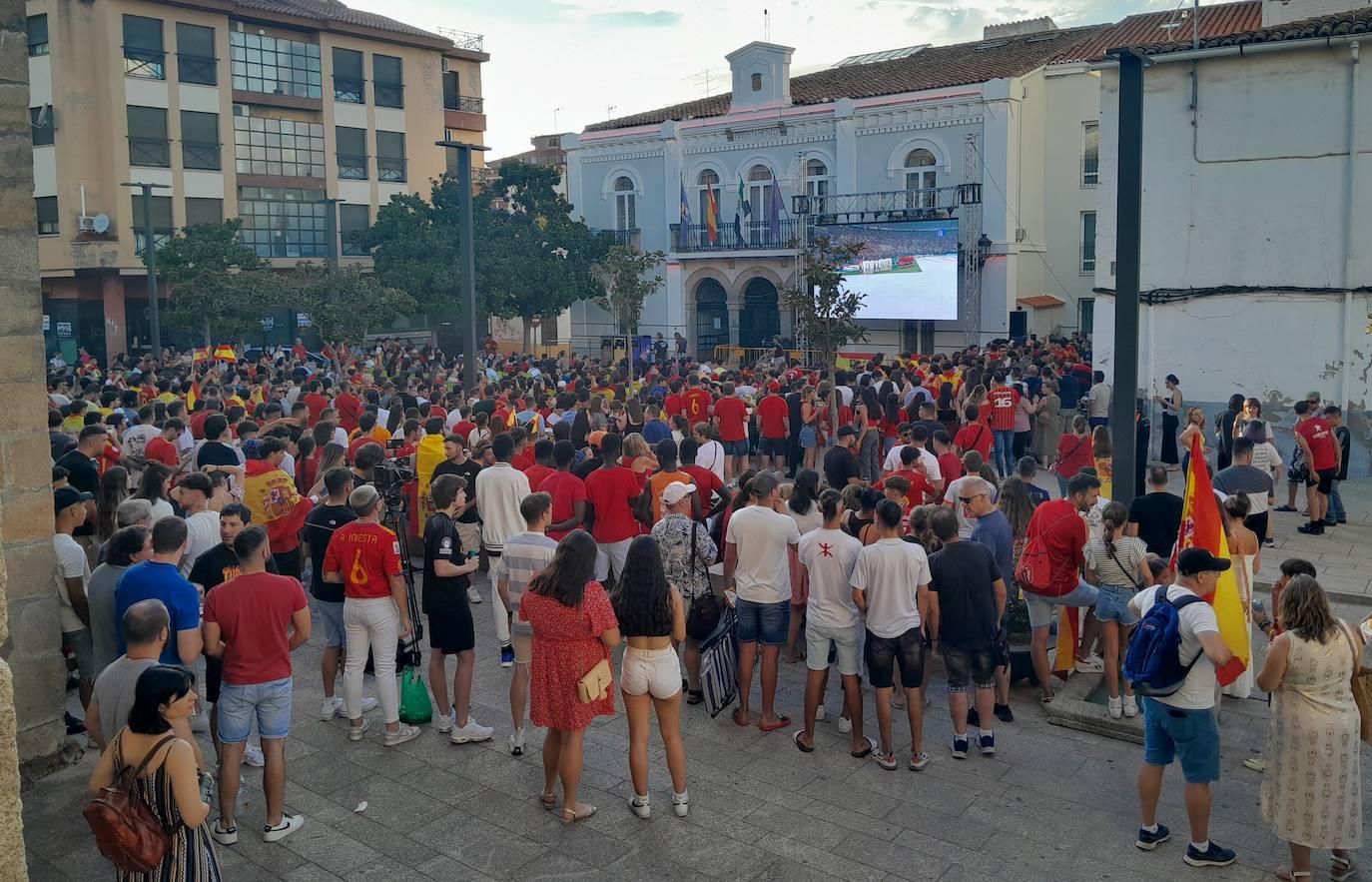 La afición futbolística vibra con el triunfo en la Eurocopa