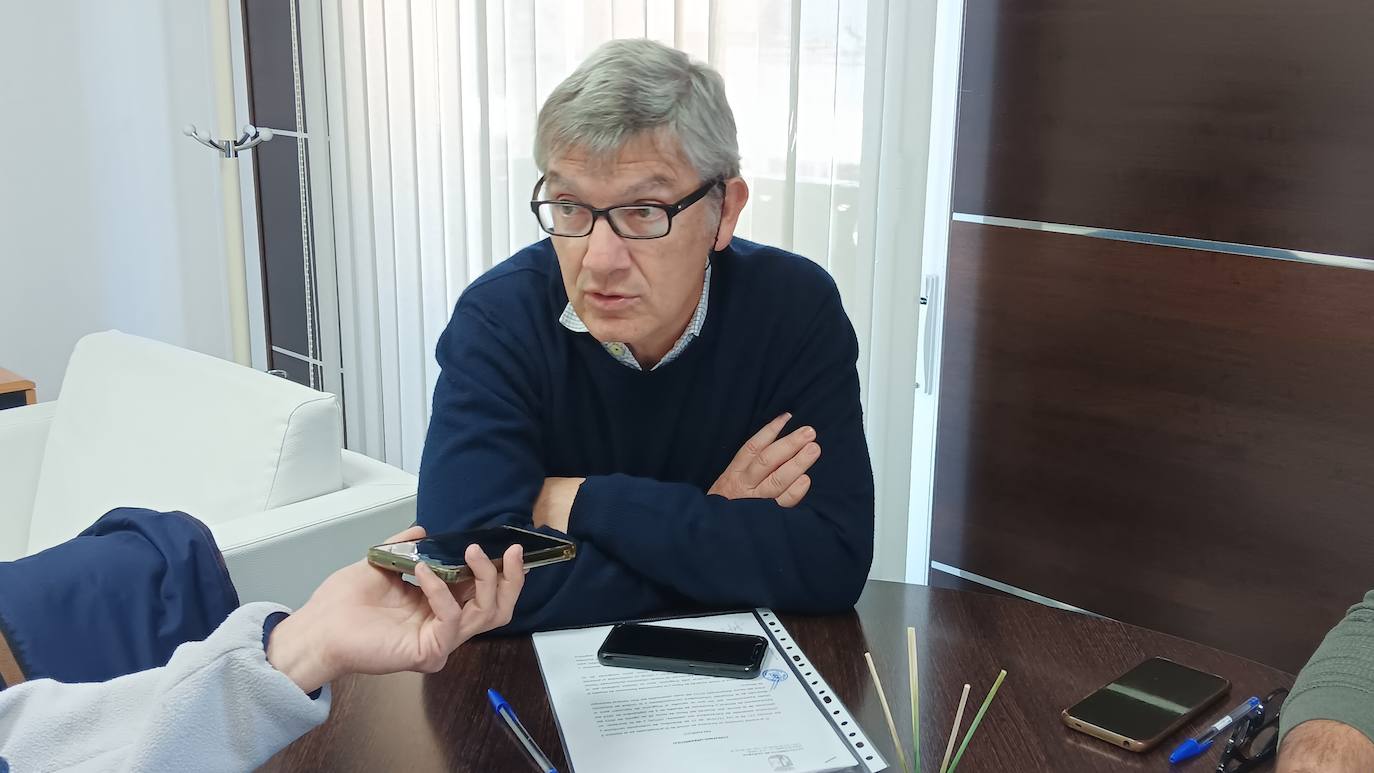 Jaime Yartu a finales de 2023 en el Ayuntamiento de Almaraz