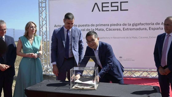 El Ayuntamiento espera para otoño el proyecto definitivo de la gigafactoría