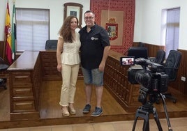 Alfonso Chaves León con la concejala Patricia Rubio