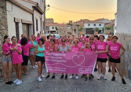 Participantes en la marcha celebrada en Belvís de Monroy