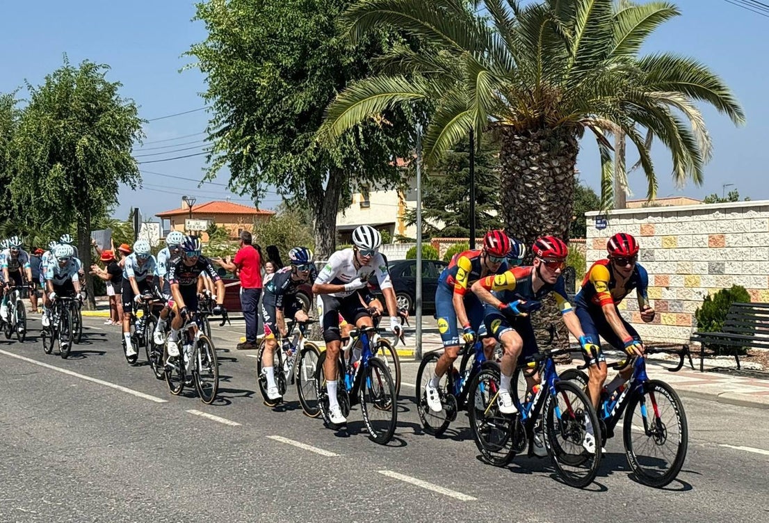 Paso fugaz de la Vuelta Ciclista a España por el Arañuelo