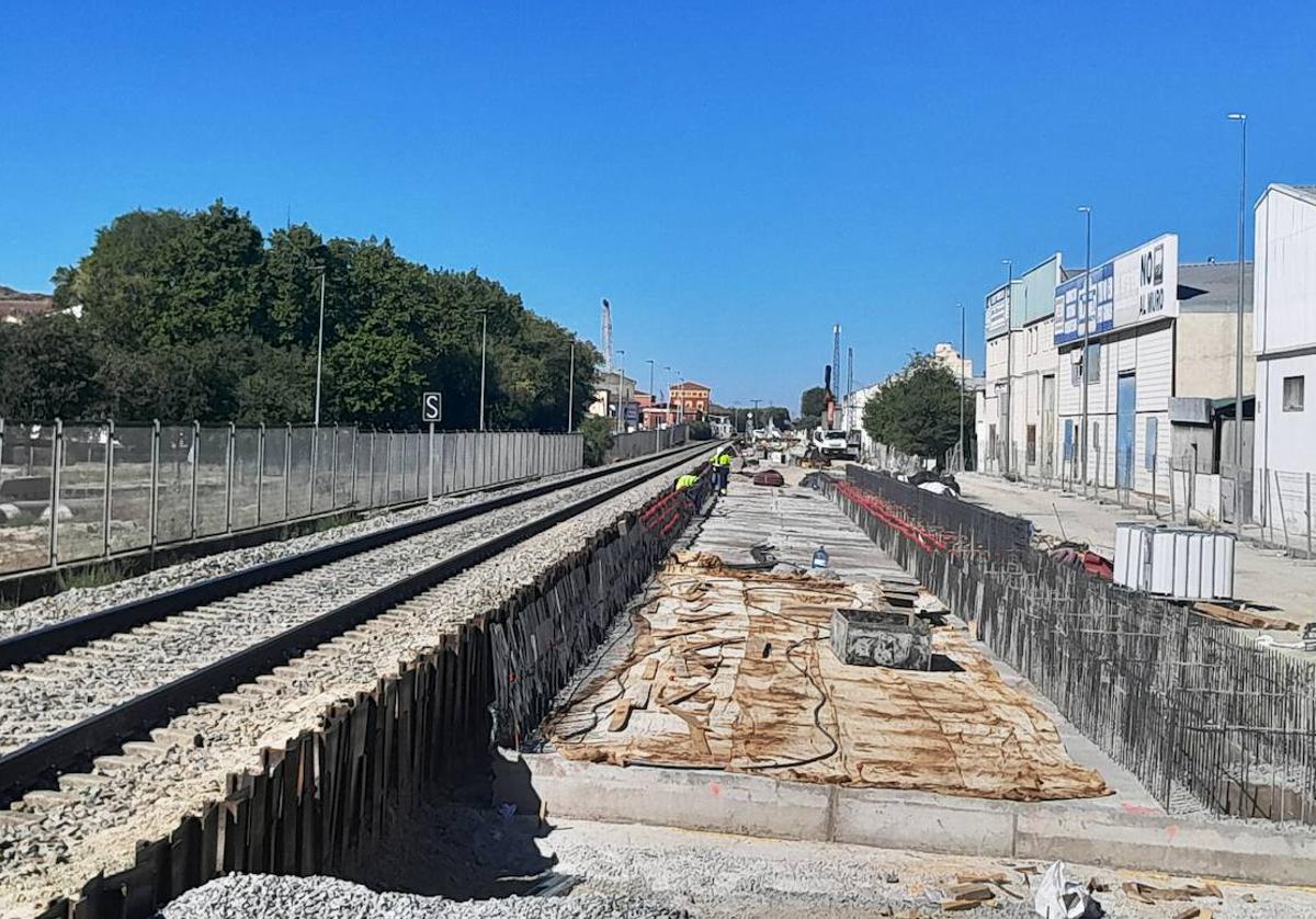 Obras del tren en el casco urbano moralo