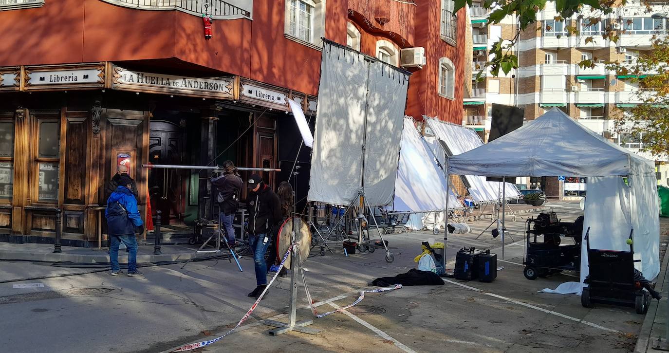 Rodaje en Navalmoral, recreando la librería La Huella de Anderson