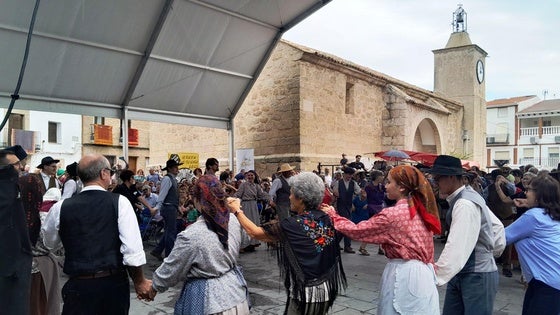 Pasacalles, conciertos y talleres en Bohonal de Ibor en el VIII Festival Ibórica Folk