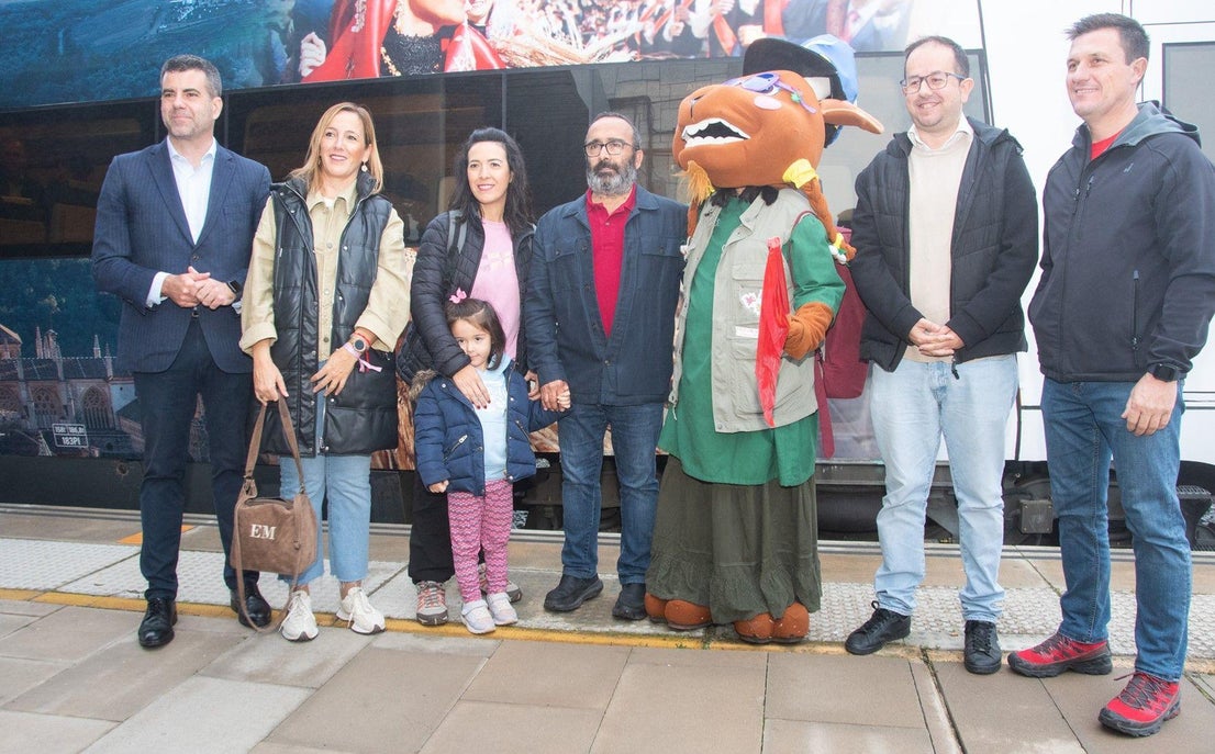 El tren turístico de los Ibores hace parada en Navalmoral