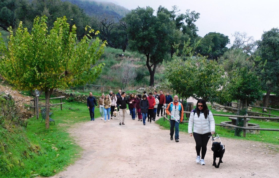 Monfragüe apuesta por el senderismo accesible para personas con deficiencia visual