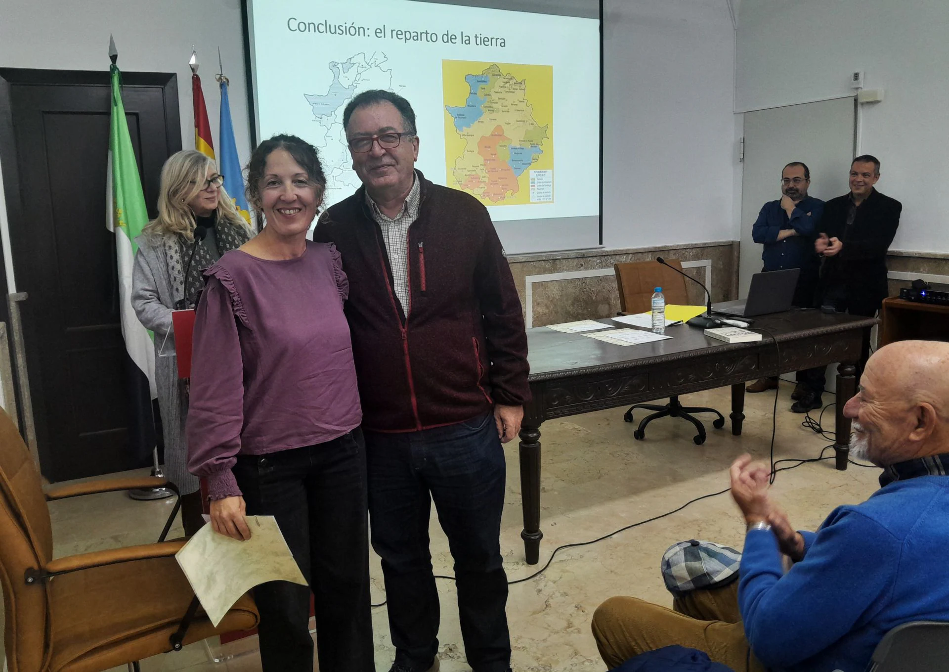 Antonio González Cordero entregó el segundo premio a Beatriz García