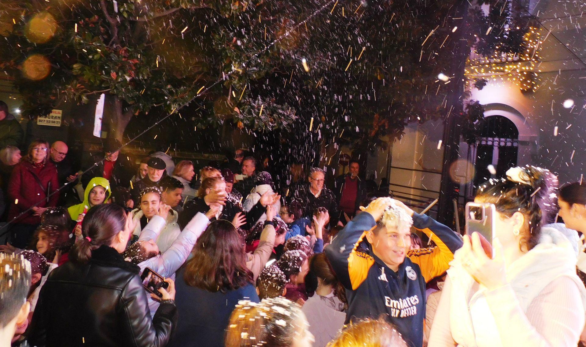 El encendido de la iluminación abre la programación navideña