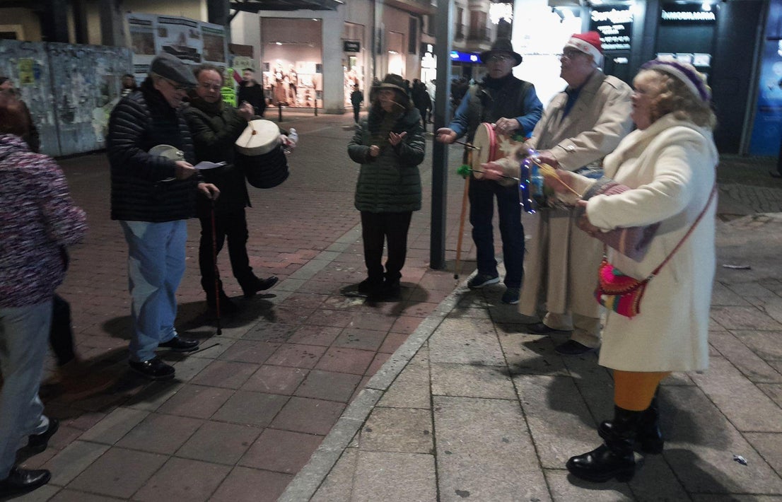 Papá Noel cierra la primera parte del programa navideño