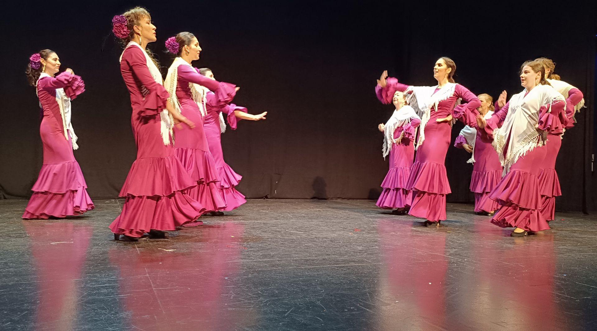 Papá Noel cierra la primera parte del programa navideño