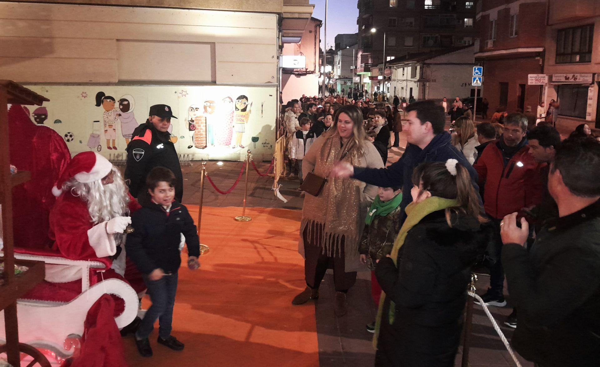 Papá Noel cierra la primera parte del programa navideño