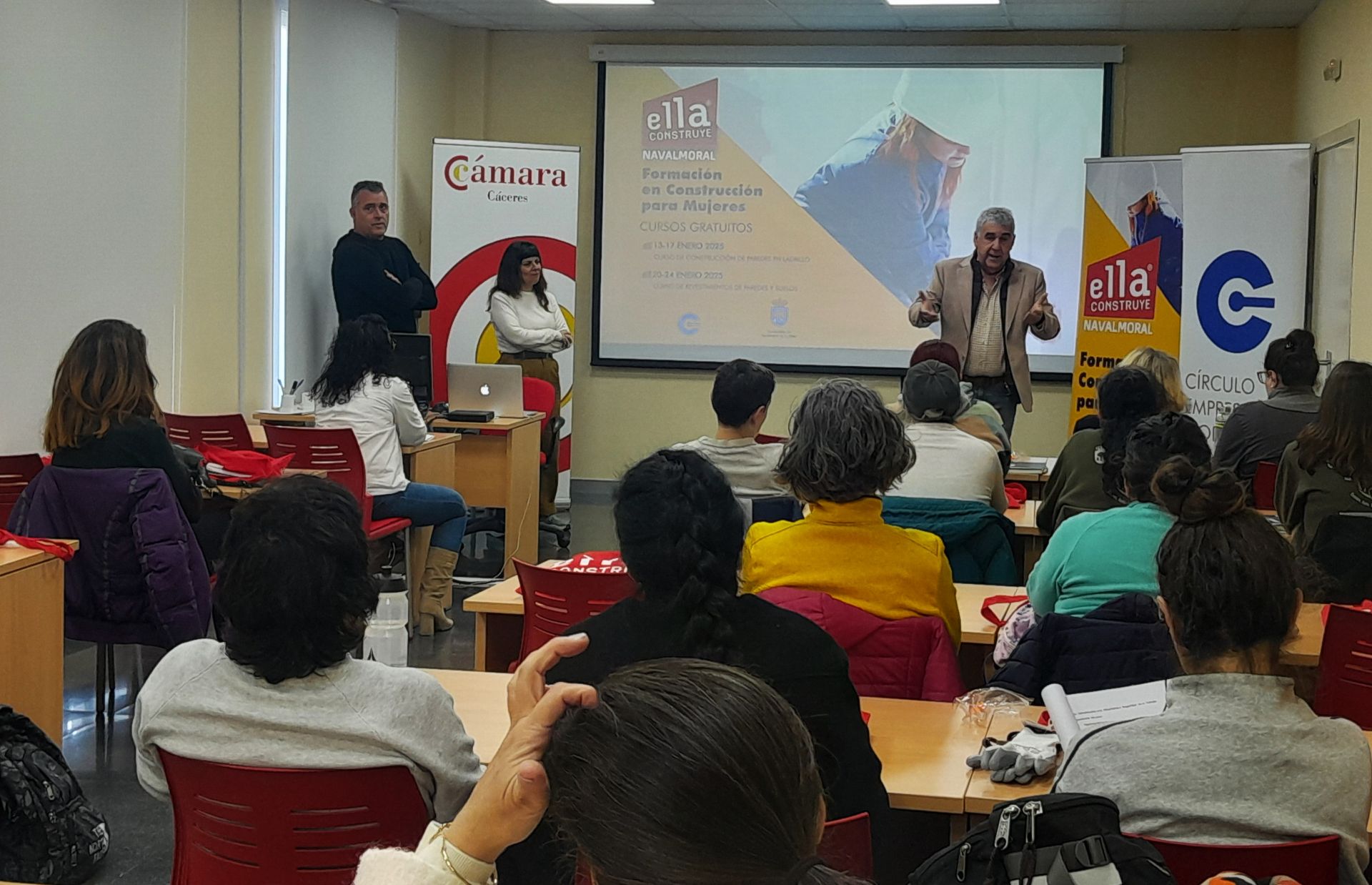 El acto se celebró en la sede de la Cámara de Comercio