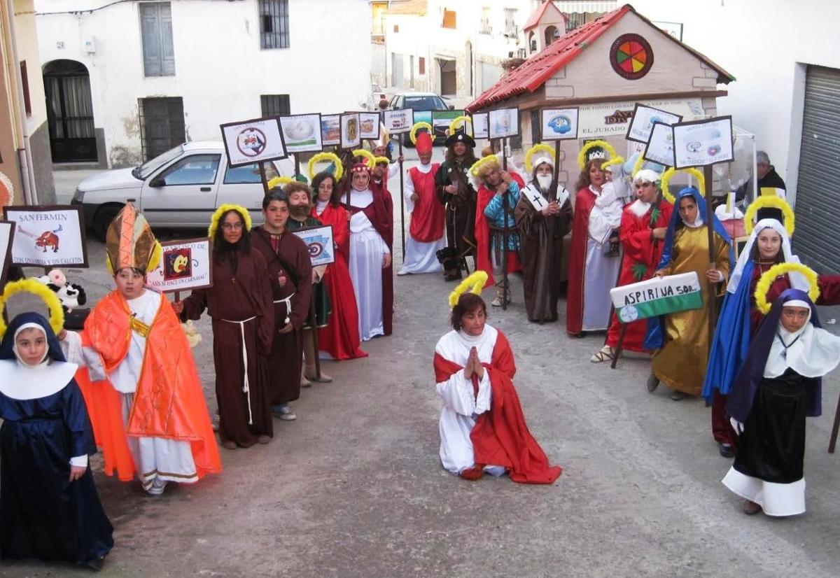 Participantes en el Carnaval peraleo