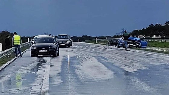 Una granizada en la autovía a Plasencia provoca una colisión en cadena con tres heridos